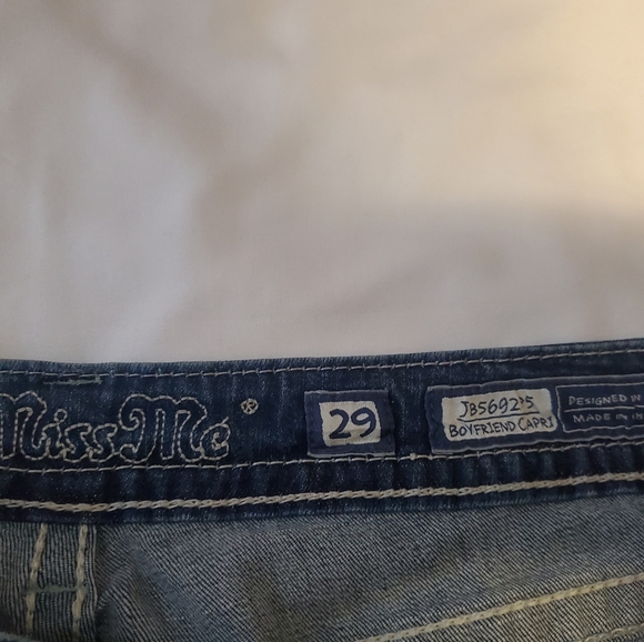 Miss Me Jean's - Picture 5 of 6